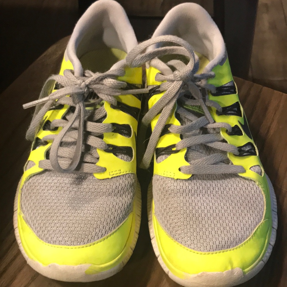 Nike free runs 5.0